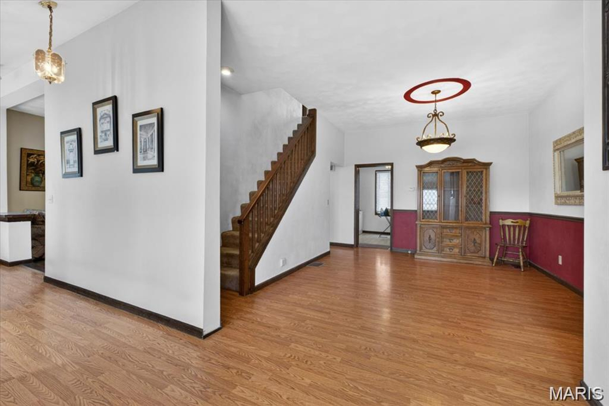Featured Listing Image 11