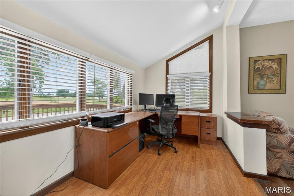 Featured Listing Image 8