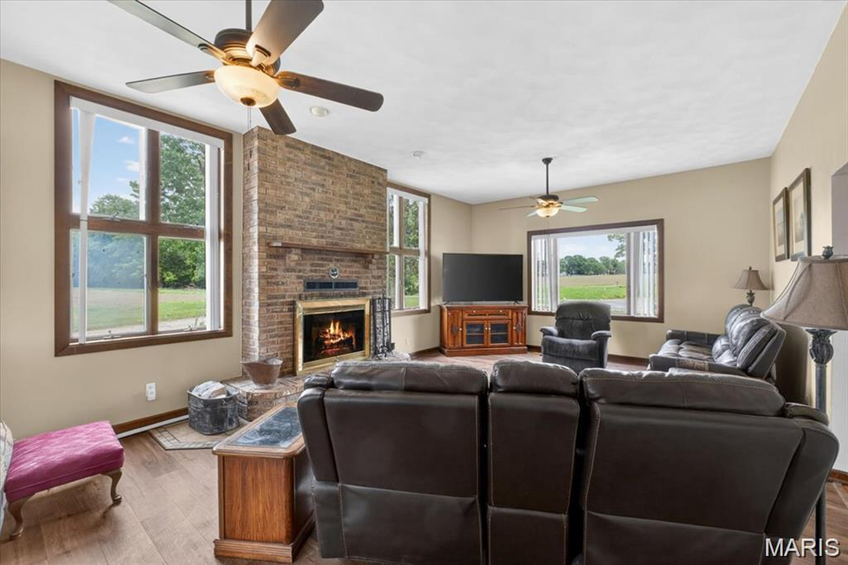 Featured Listing Image 6