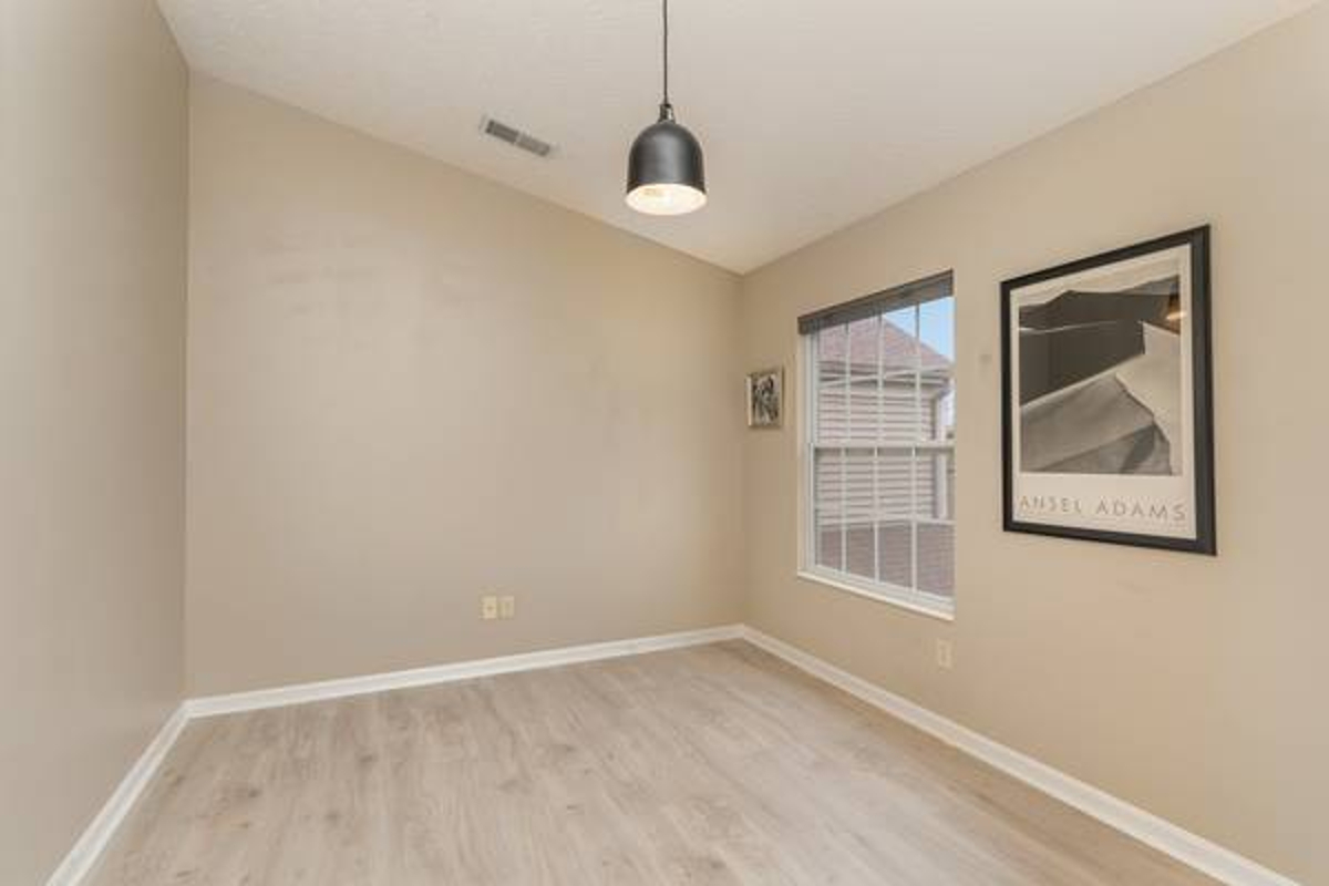 Featured Listing Image 10