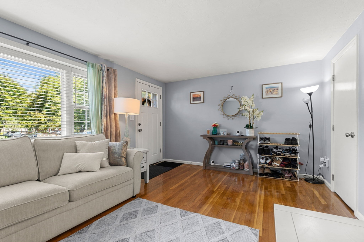 Featured Listing Image 13