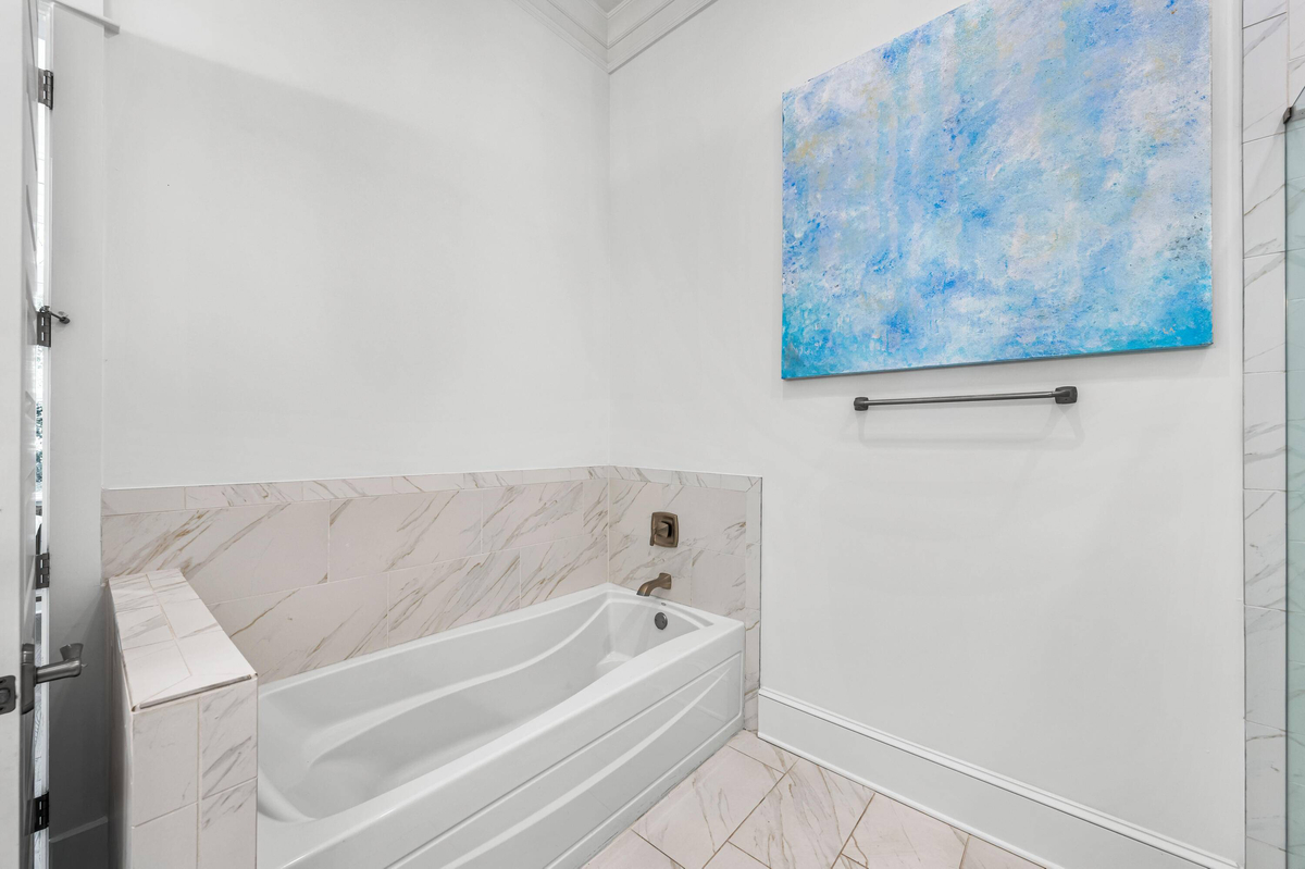 Featured Listing Image 15