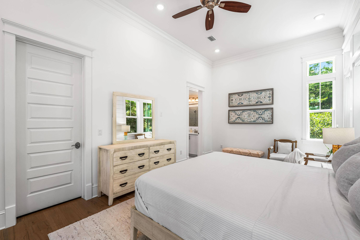 Featured Listing Image 12