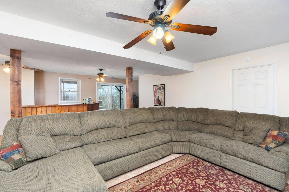 Featured Listing Image 42