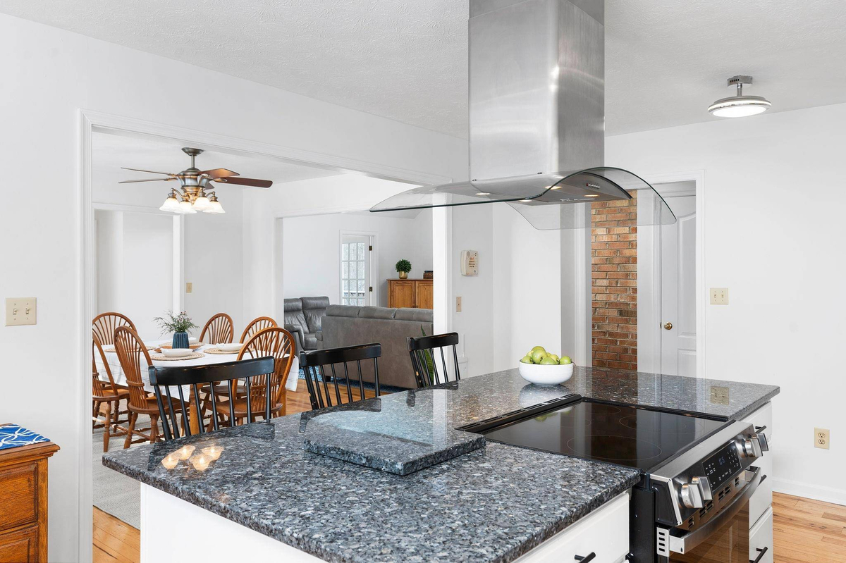 Featured Listing Image 23