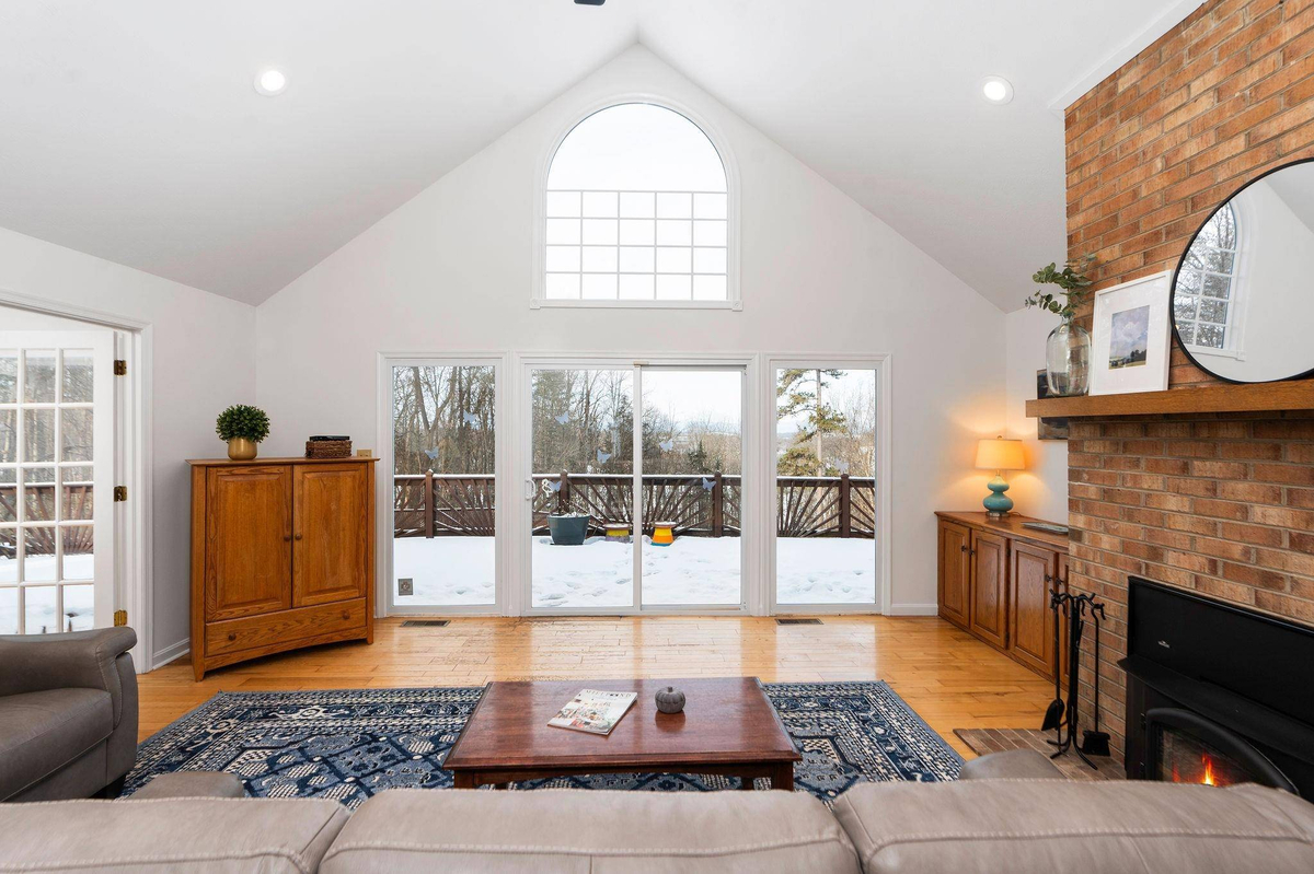 Featured Listing Image 9