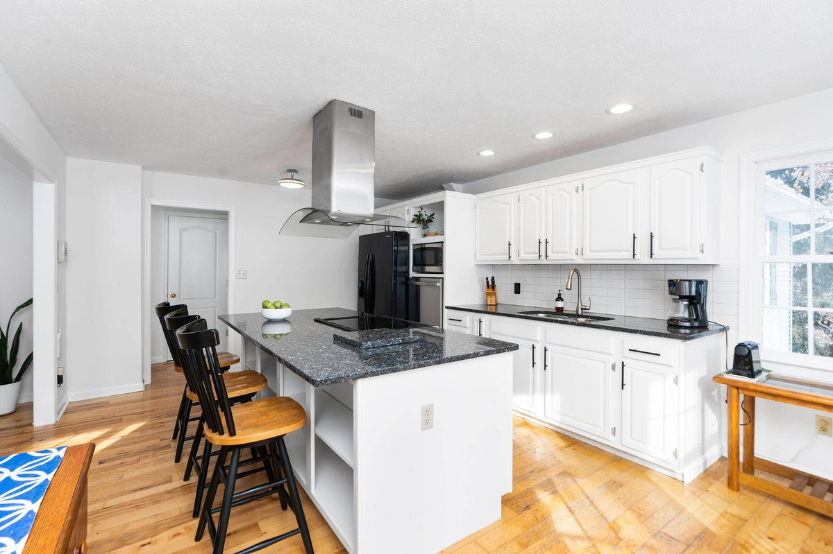 Featured Listing Image 19