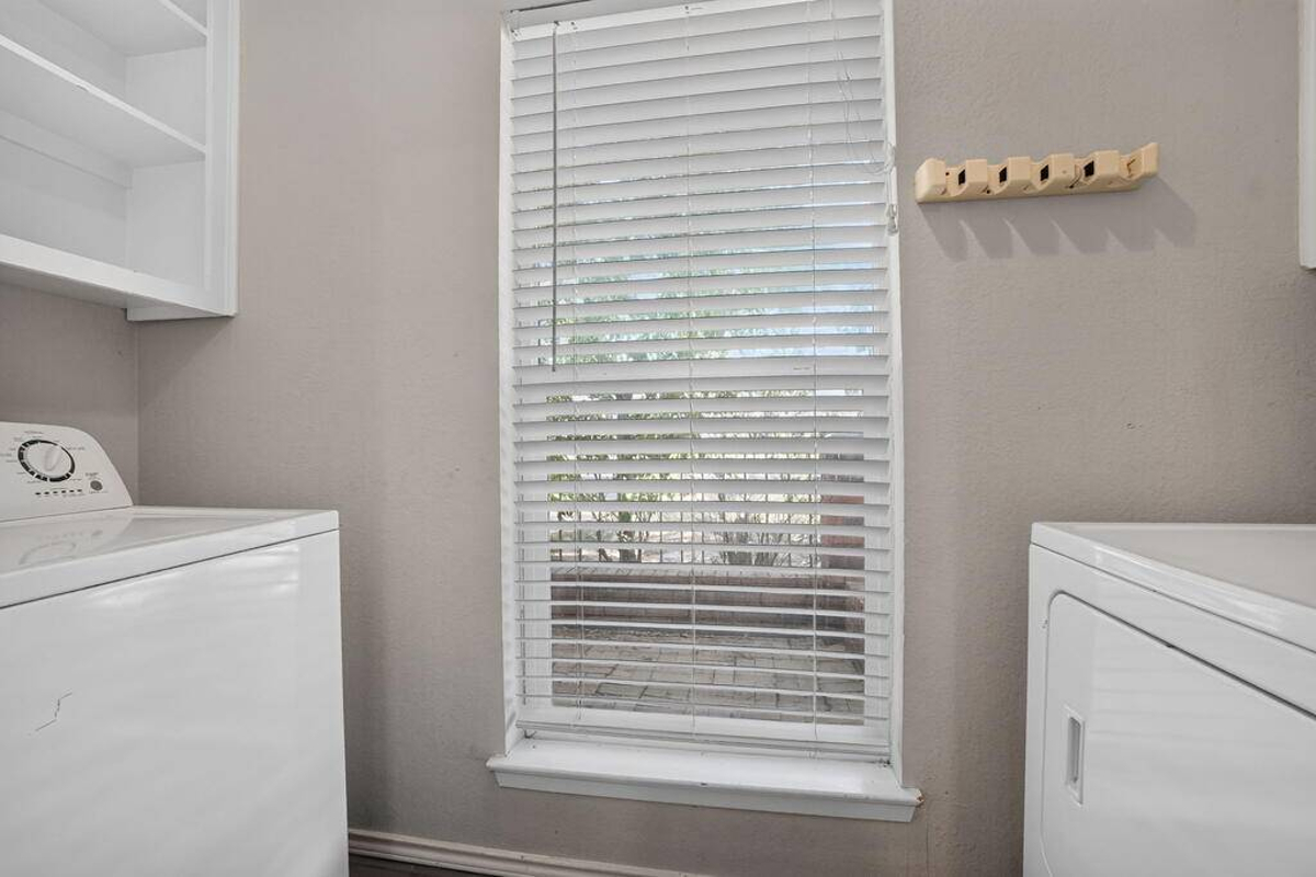 Featured Listing Image 42