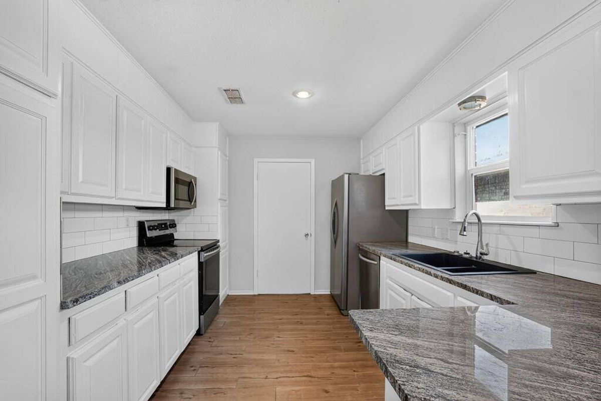 Featured Listing Image 21