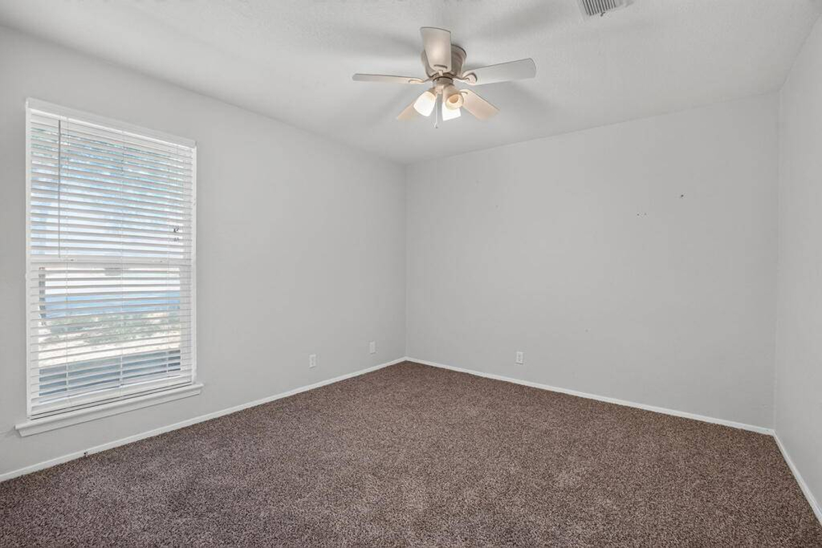 Featured Listing Image 30
