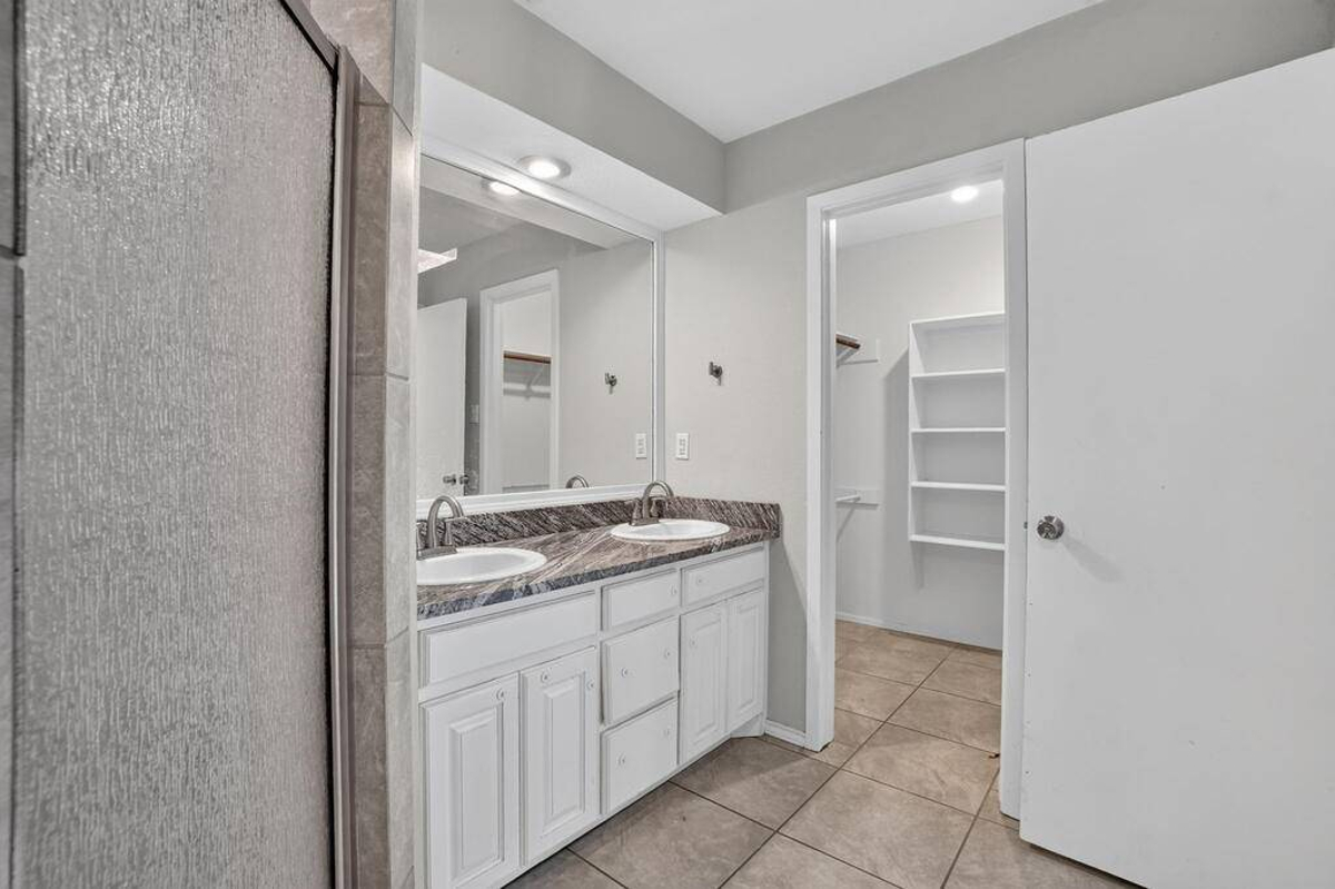 Featured Listing Image 27