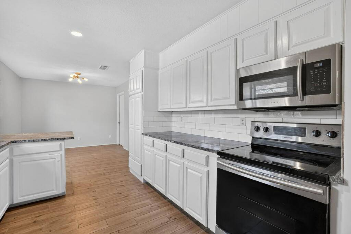 Featured Listing Image 19