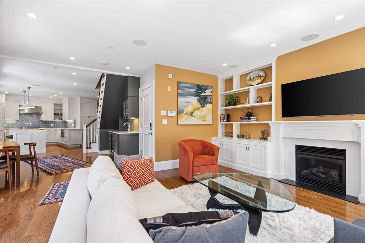 Featured Listing Image 5