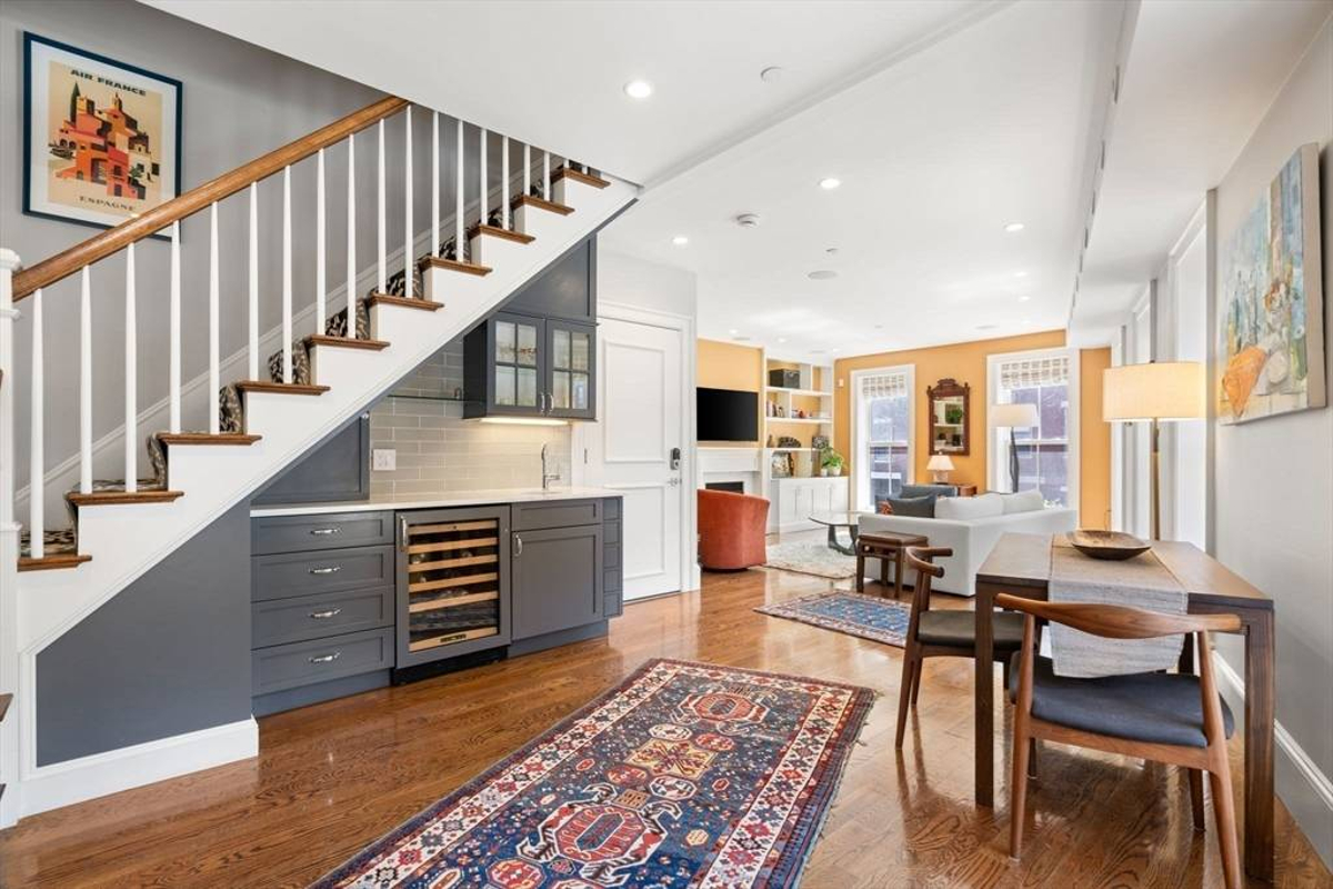 Featured Listing Image 10