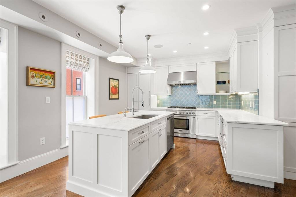 Featured Listing Image 6