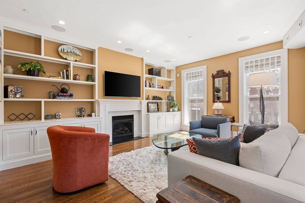 Featured Listing Image 3