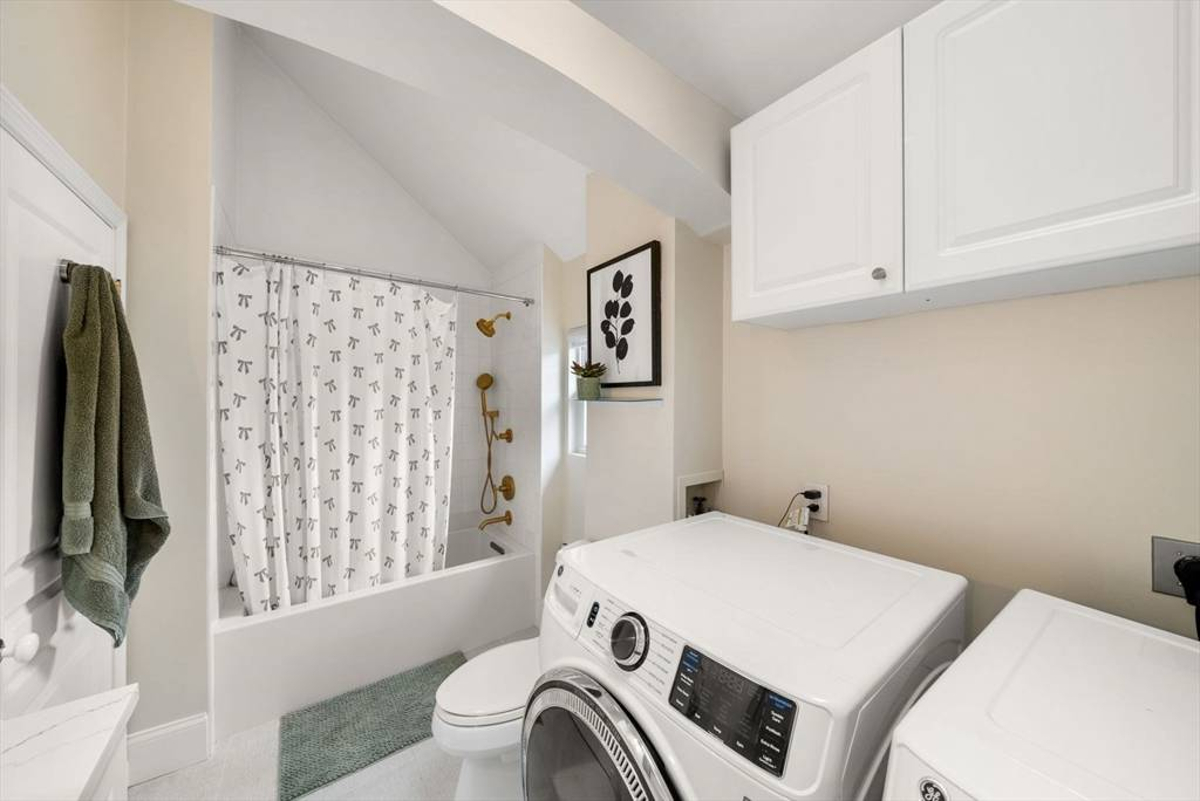 Featured Listing Image 14