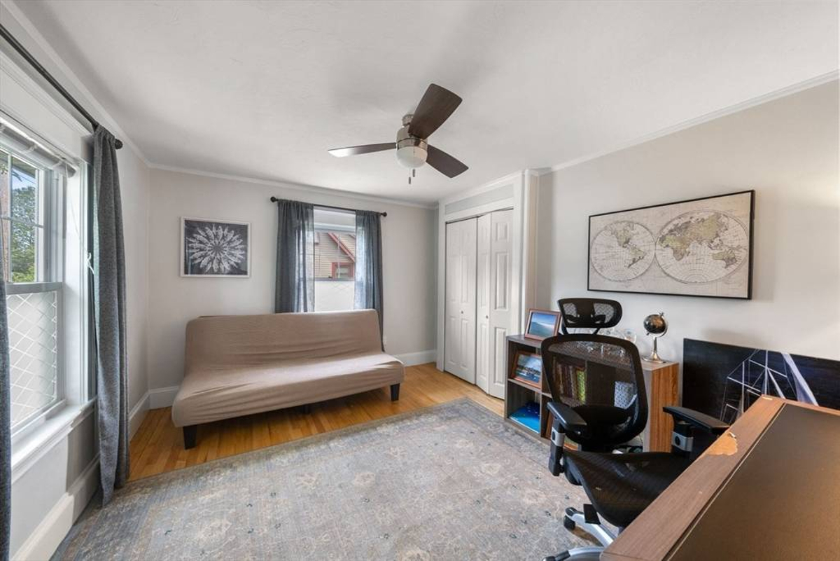 Featured Listing Image 11