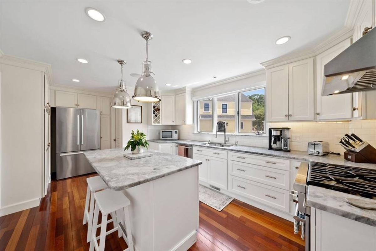 Featured Listing Image 5
