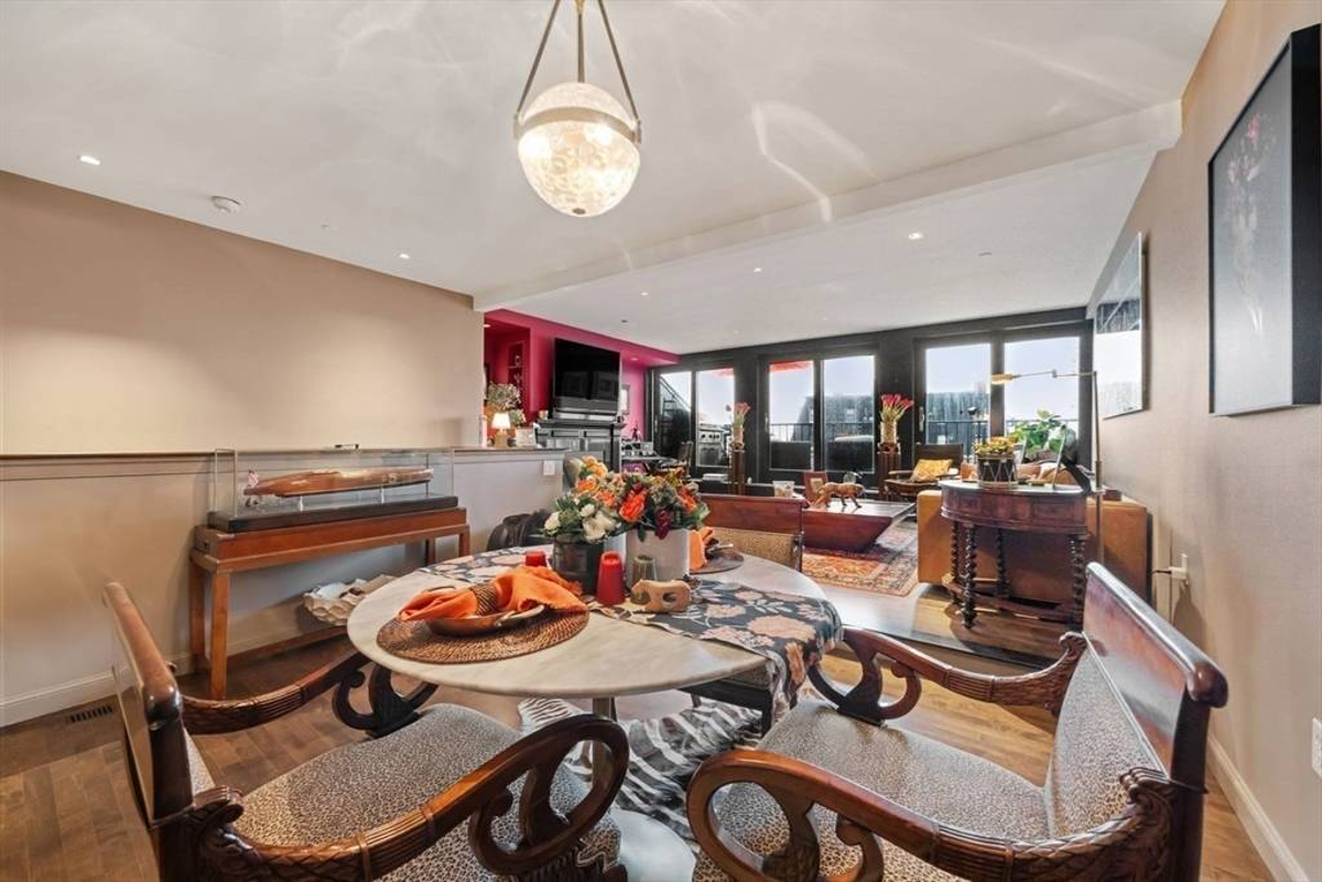 Featured Listing Image 11