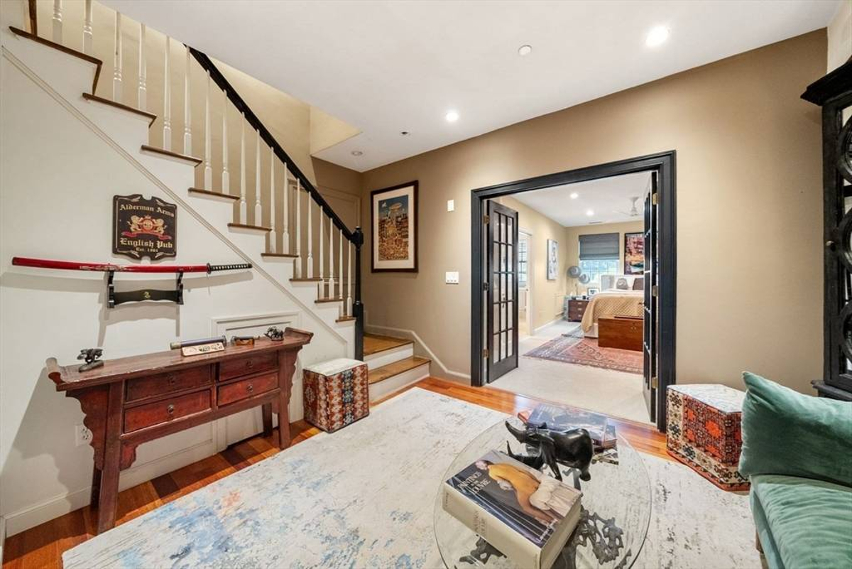 Featured Listing Image 21