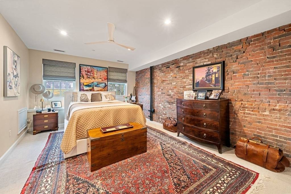 Featured Listing Image 24