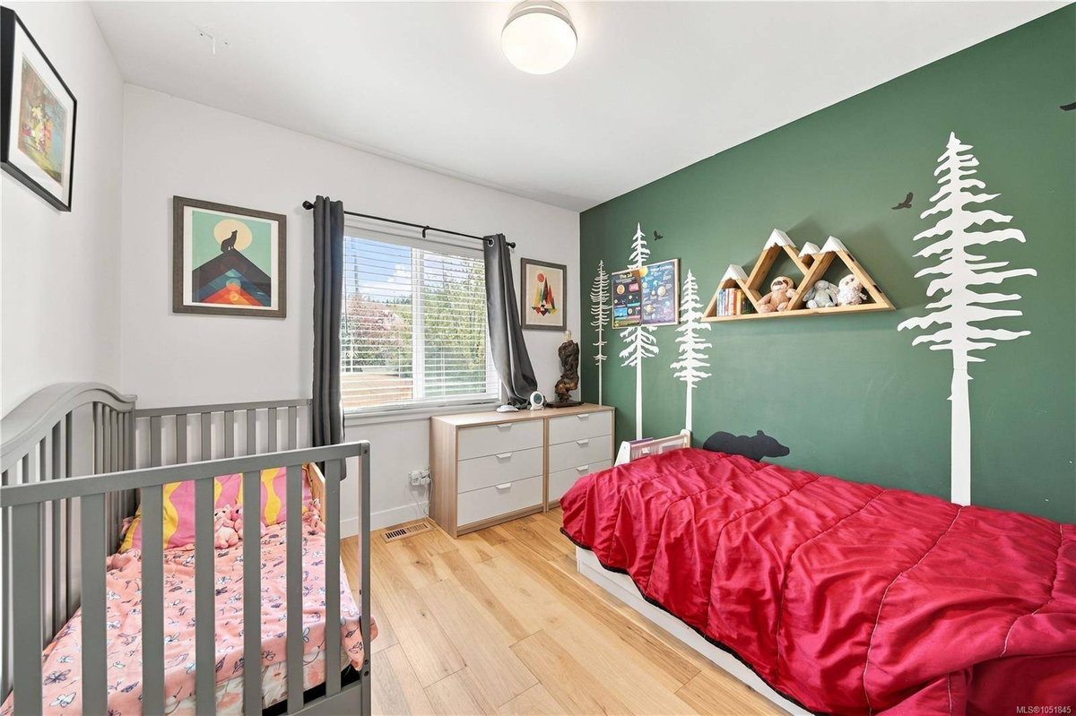 Featured Listing Image 27