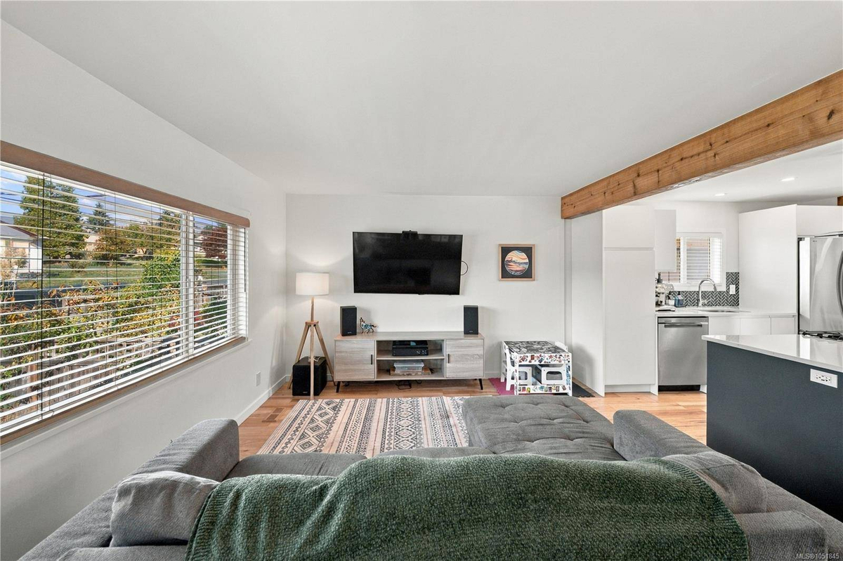 Featured Listing Image 7