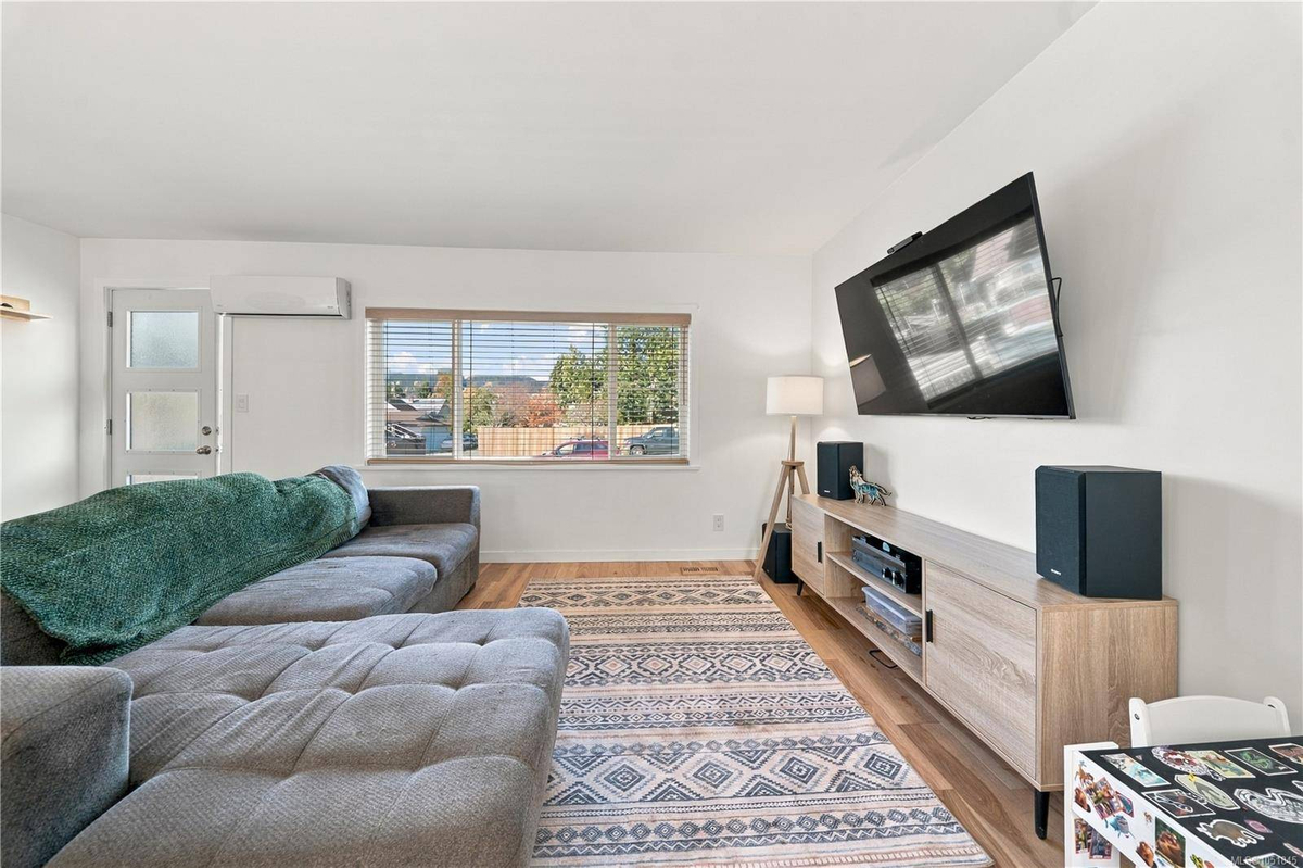 Featured Listing Image 8