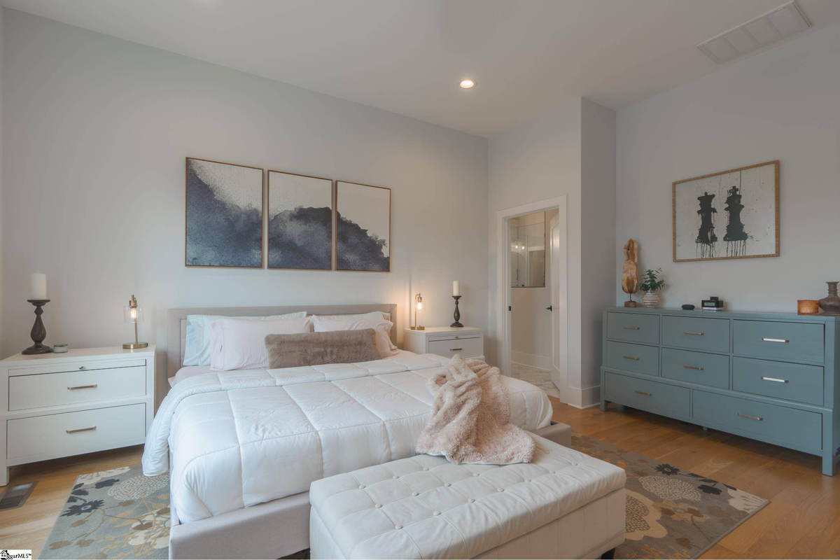 Featured Listing Image 24