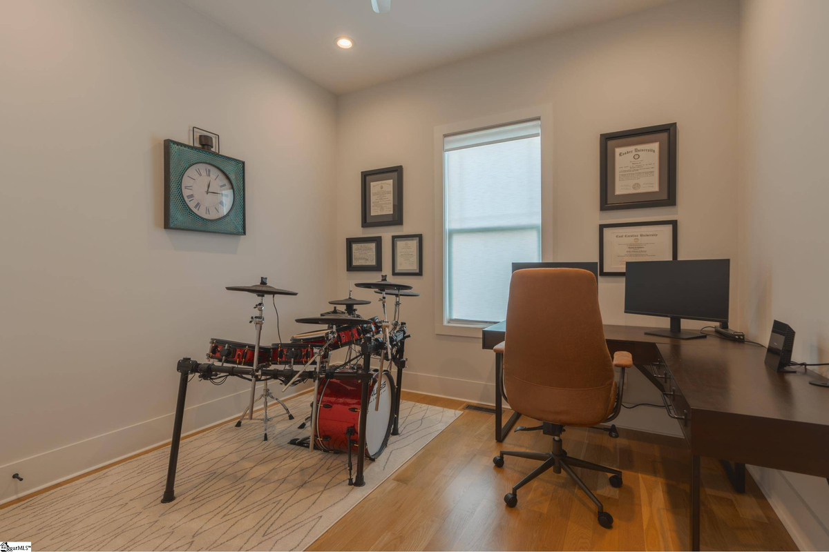 Featured Listing Image 7