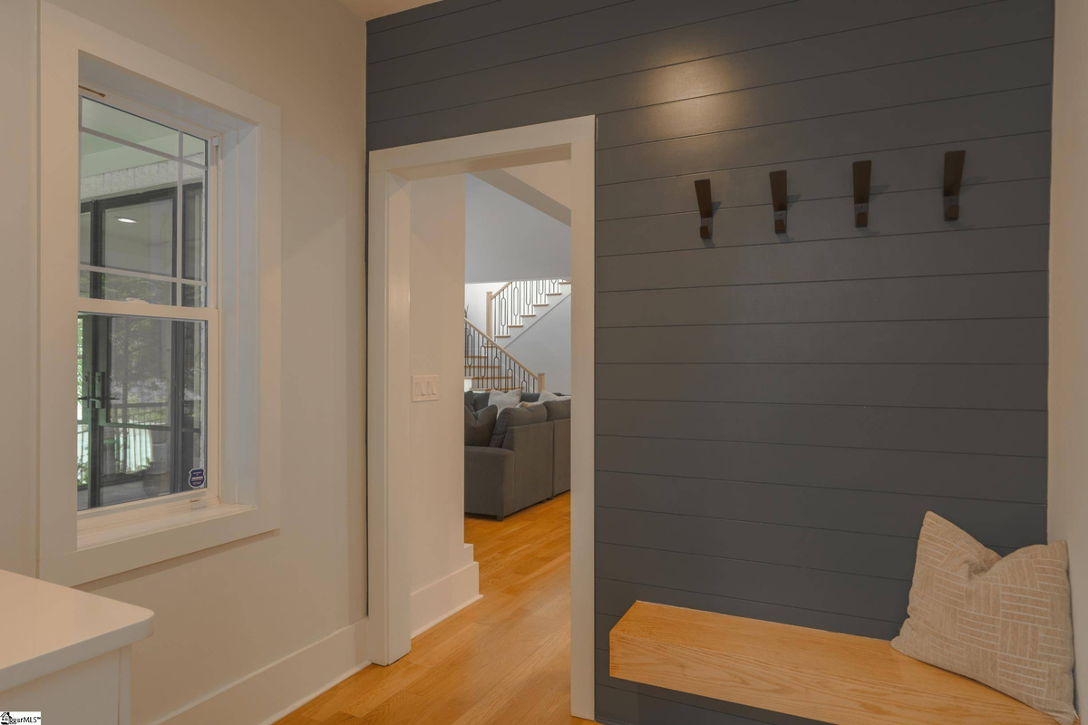 Featured Listing Image 17