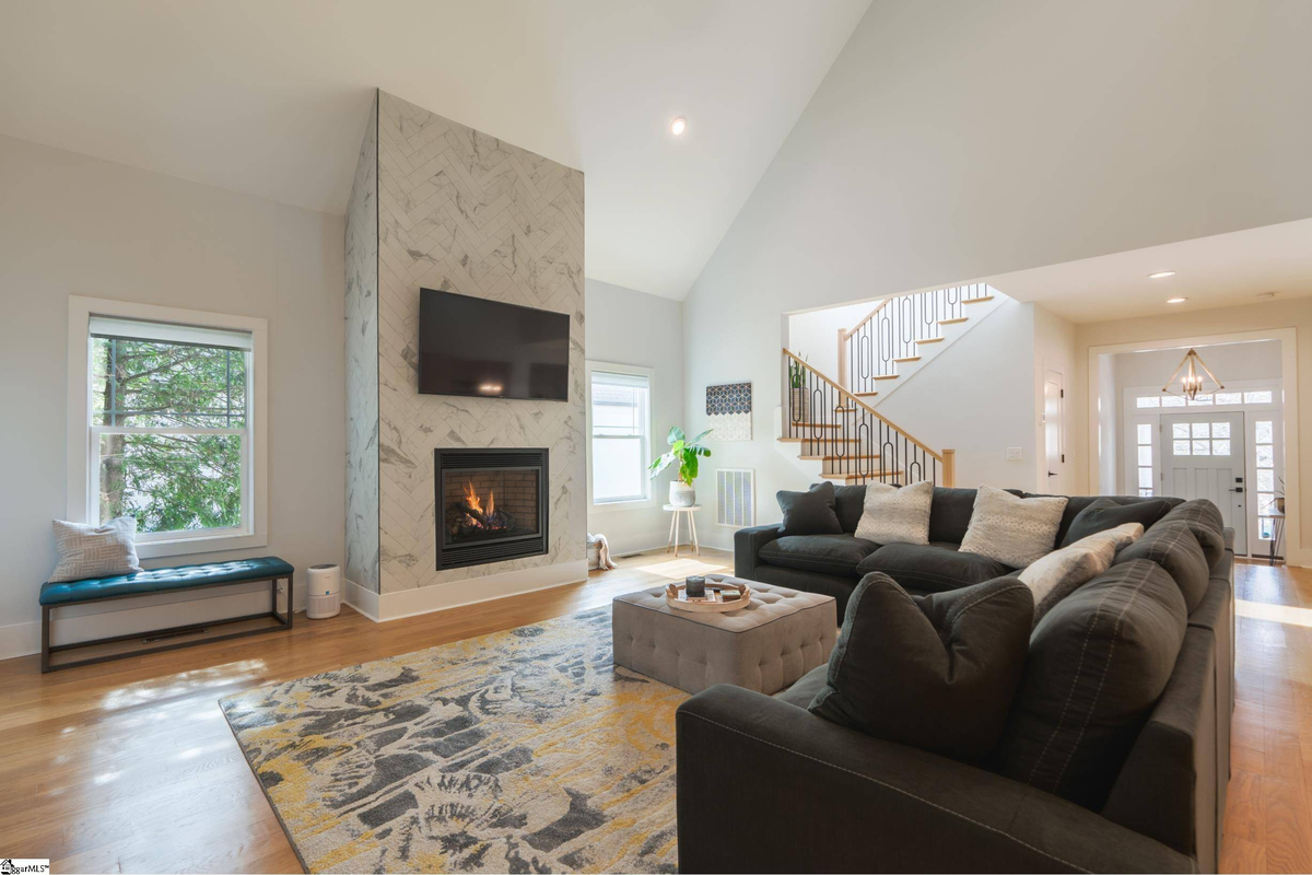 Featured Listing Image 9