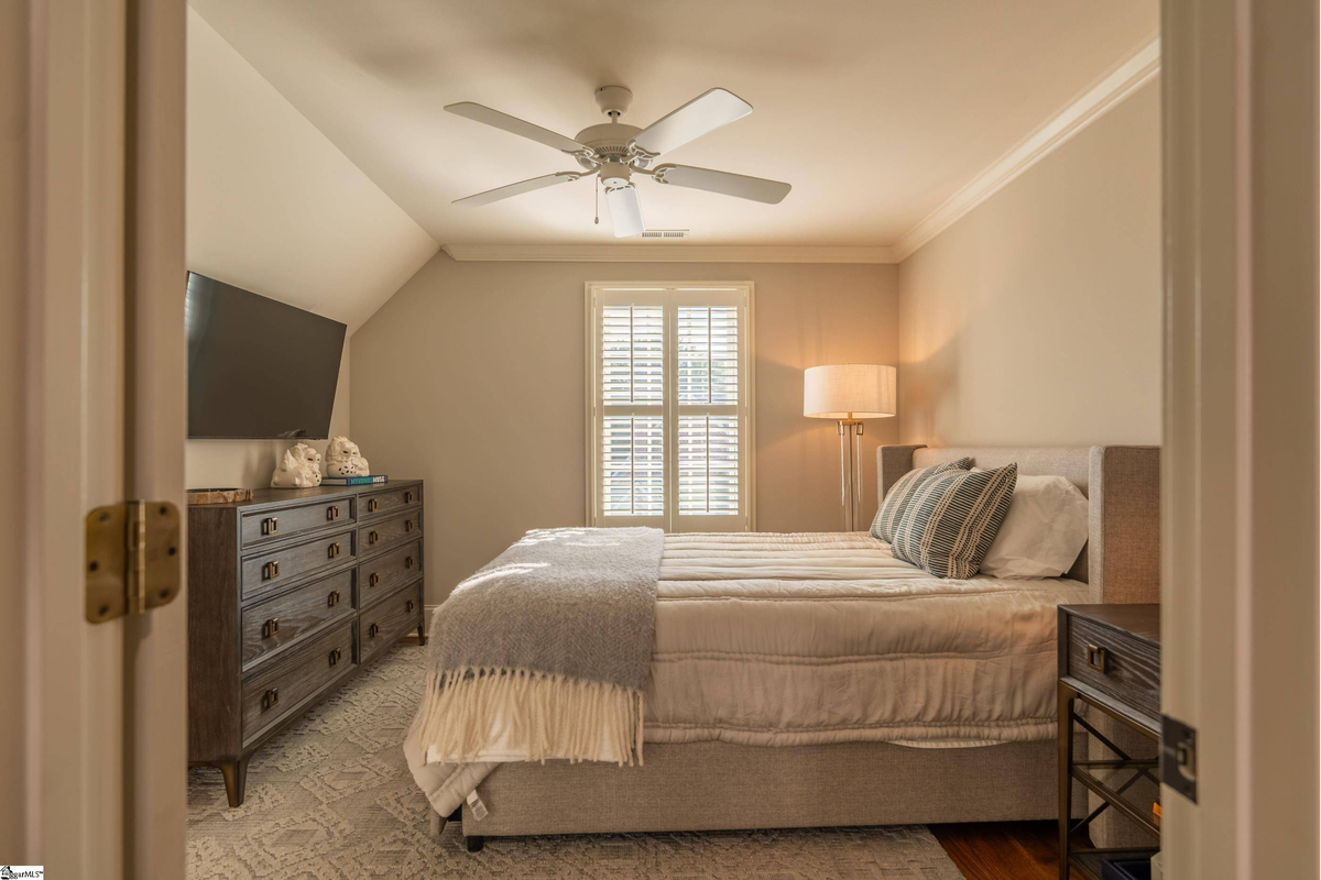Featured Listing Image 24