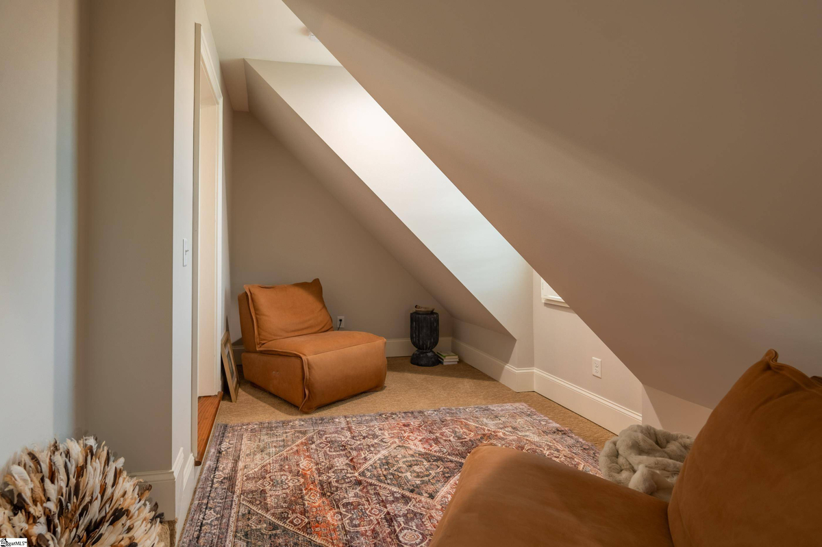 Featured Listing Image 33