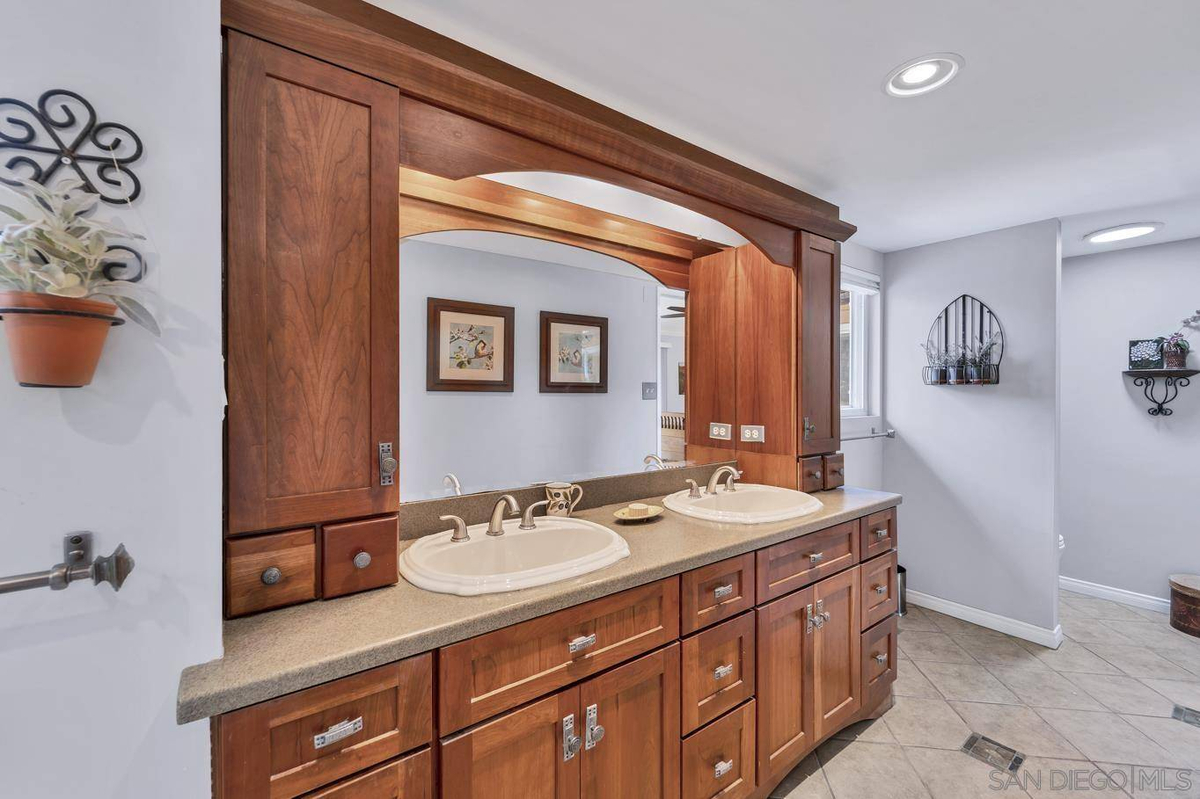 Featured Listing Image 40
