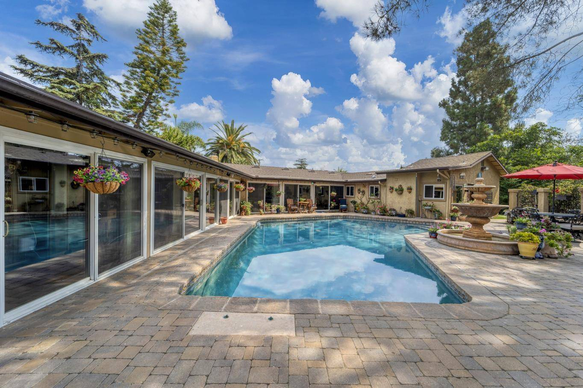 Featured Listing Image 9