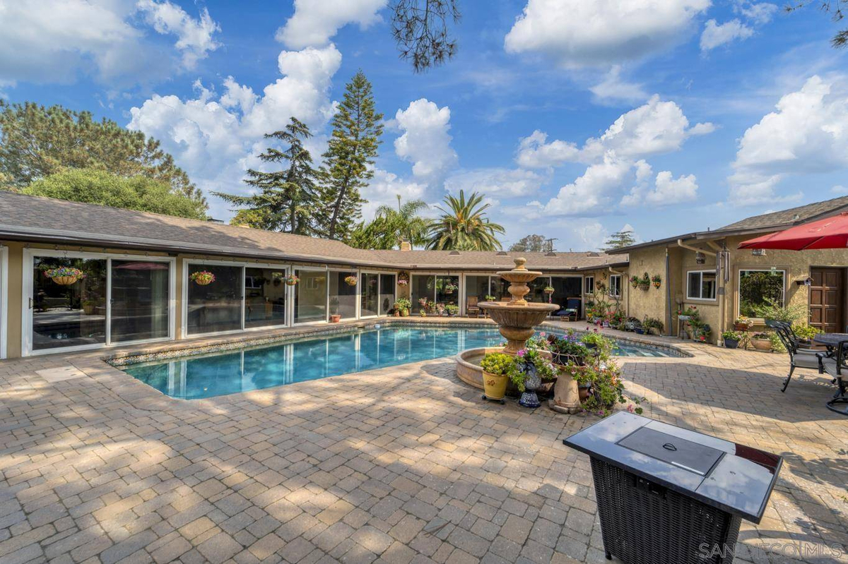 Featured Listing Image 8