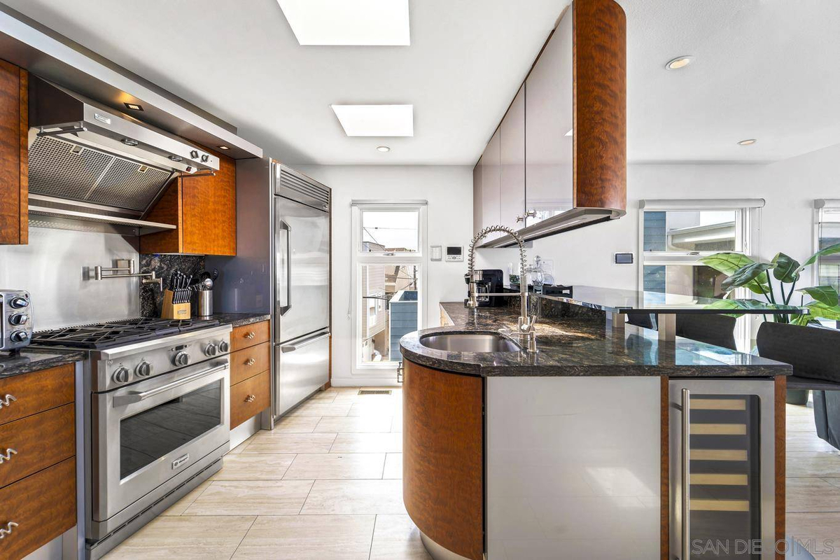 Featured Listing Image 40
