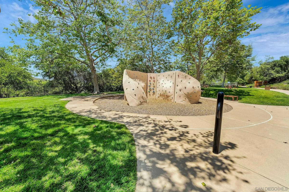 Featured Listing Image 71
