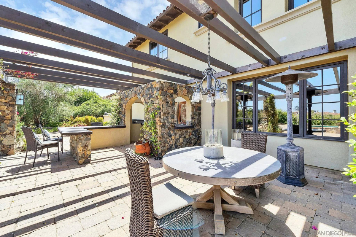Featured Listing Image 45