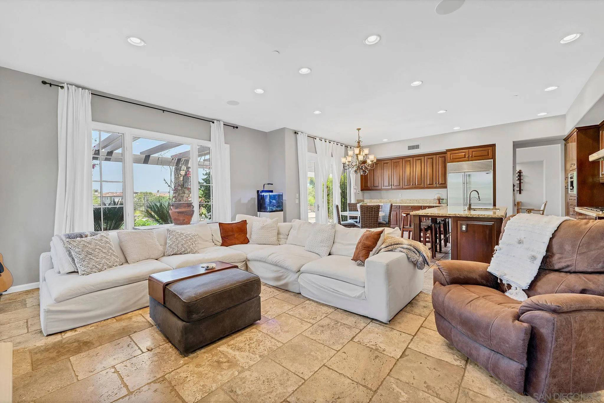 Featured Listing Image 15