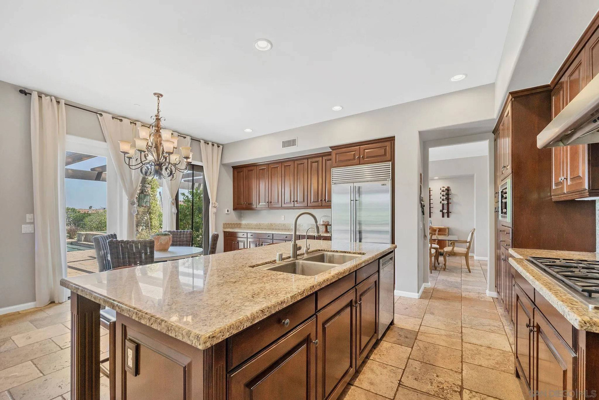 Featured Listing Image 12