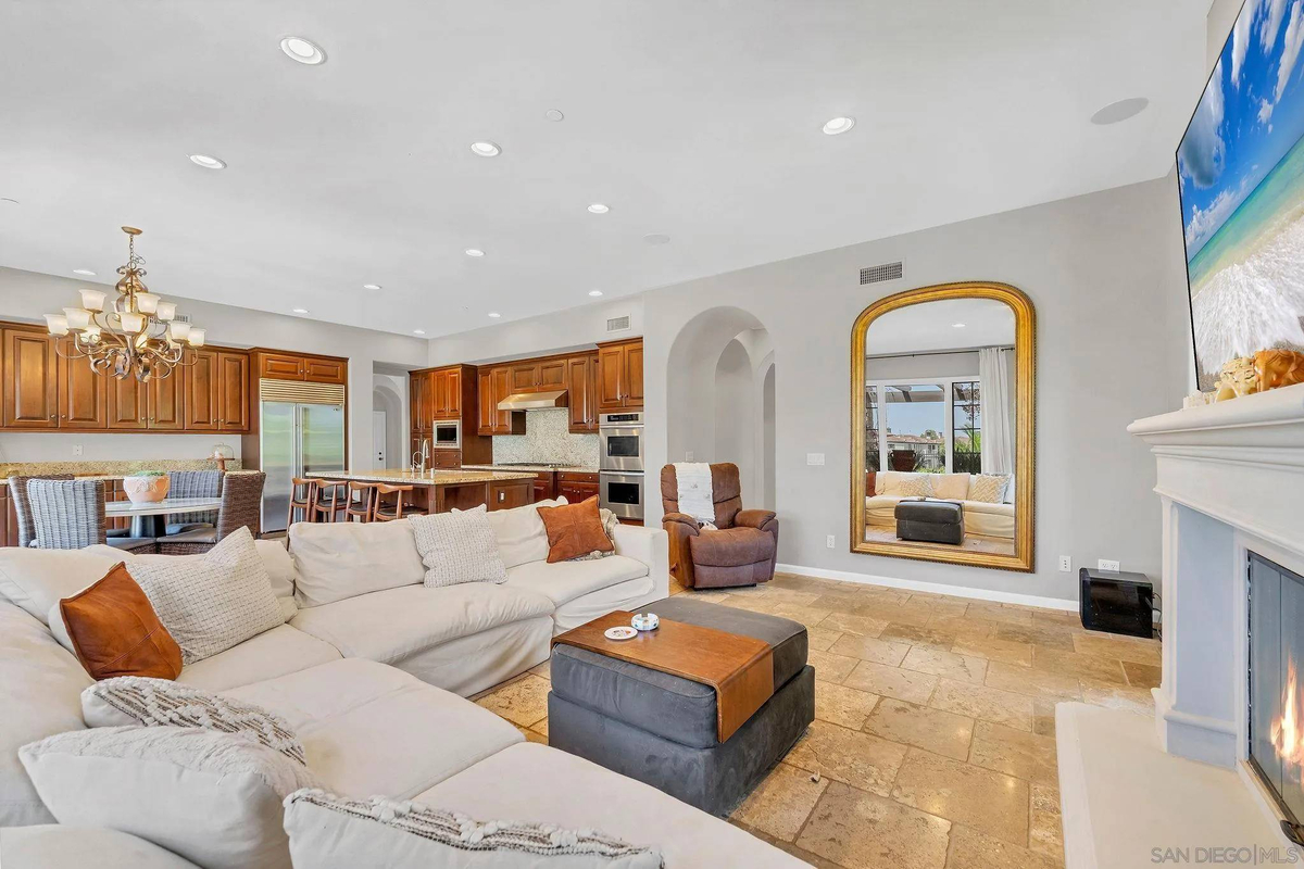 Featured Listing Image 13