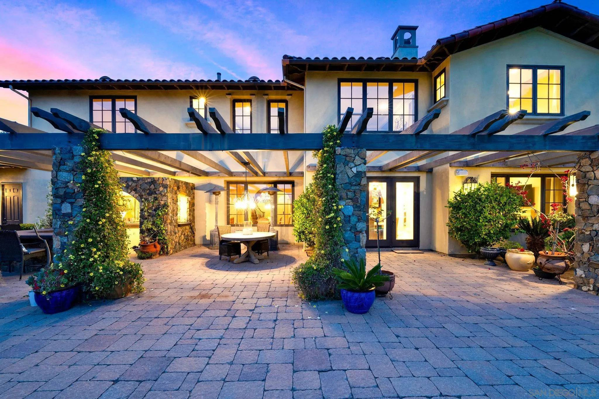 Featured Listing Image 47