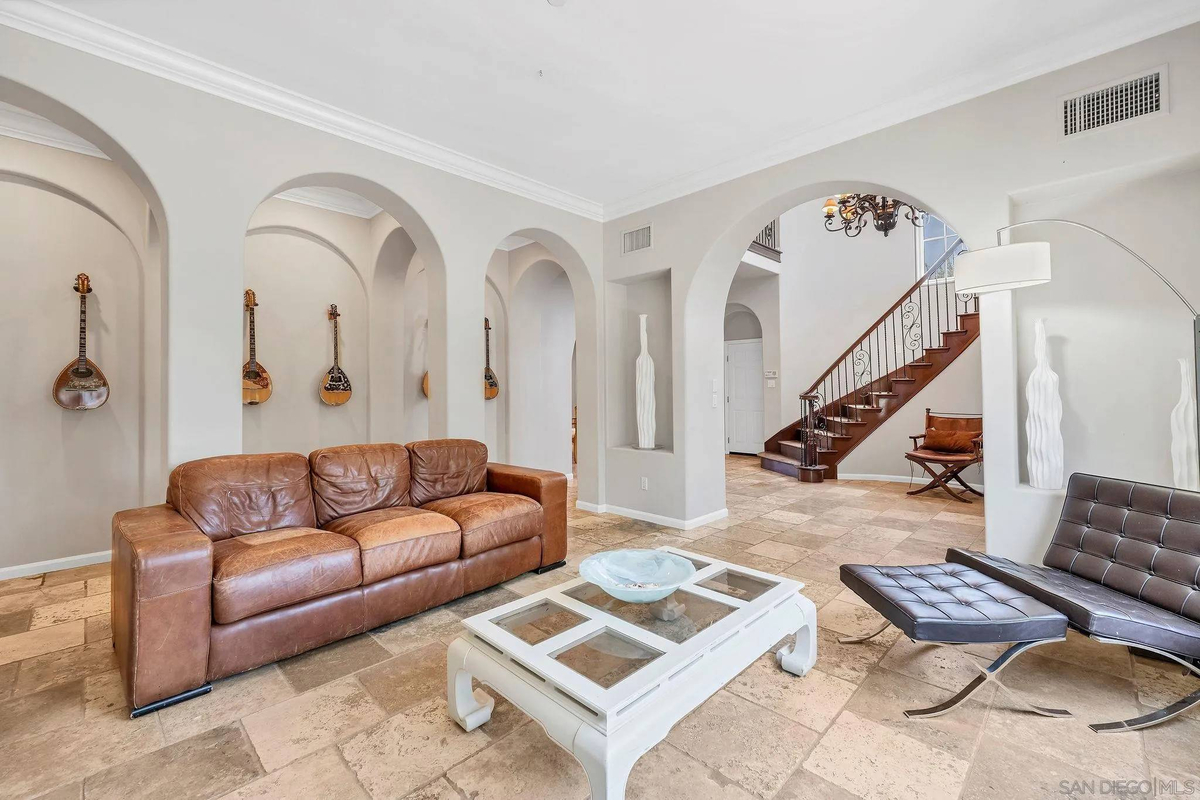 Featured Listing Image 23