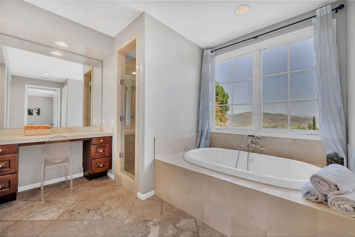 Featured Listing Image 31