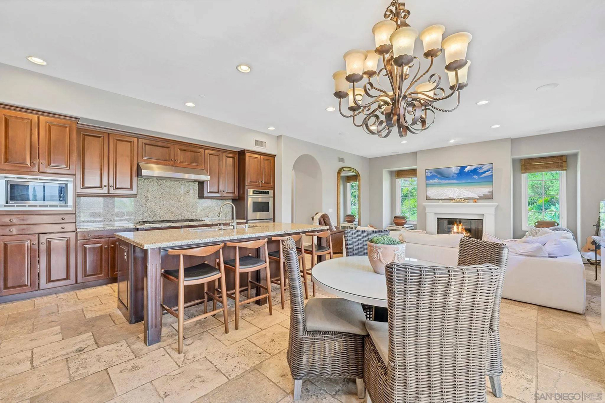 Featured Listing Image 8