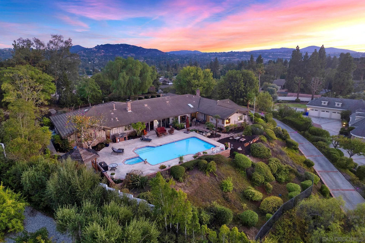 Featured Listing Image 57