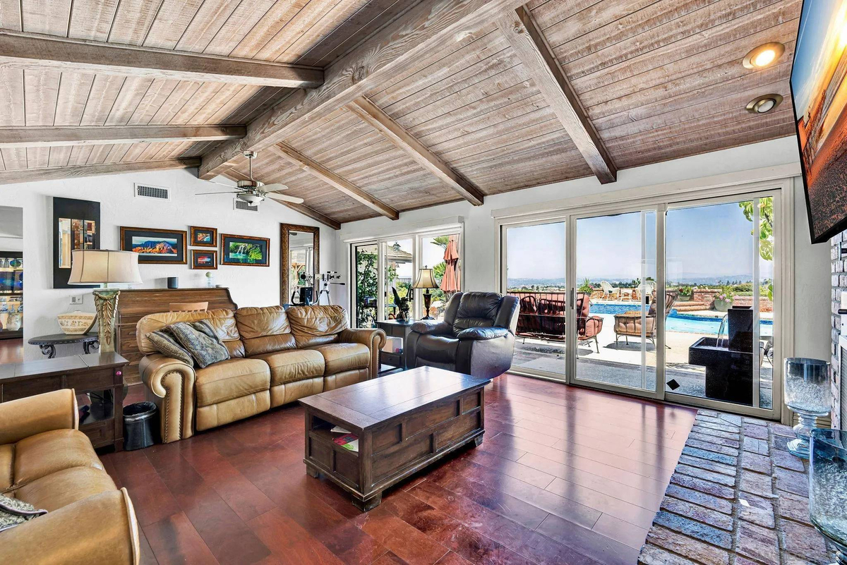 Featured Listing Image 12
